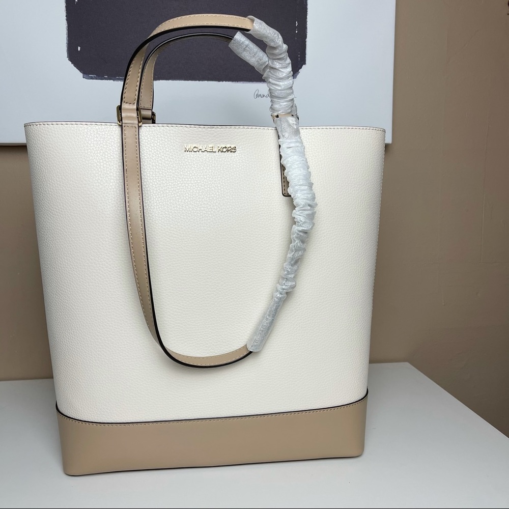 Michael Kors Kelli Large Pebbled Leather Bag NWT - Picture 2 of 7